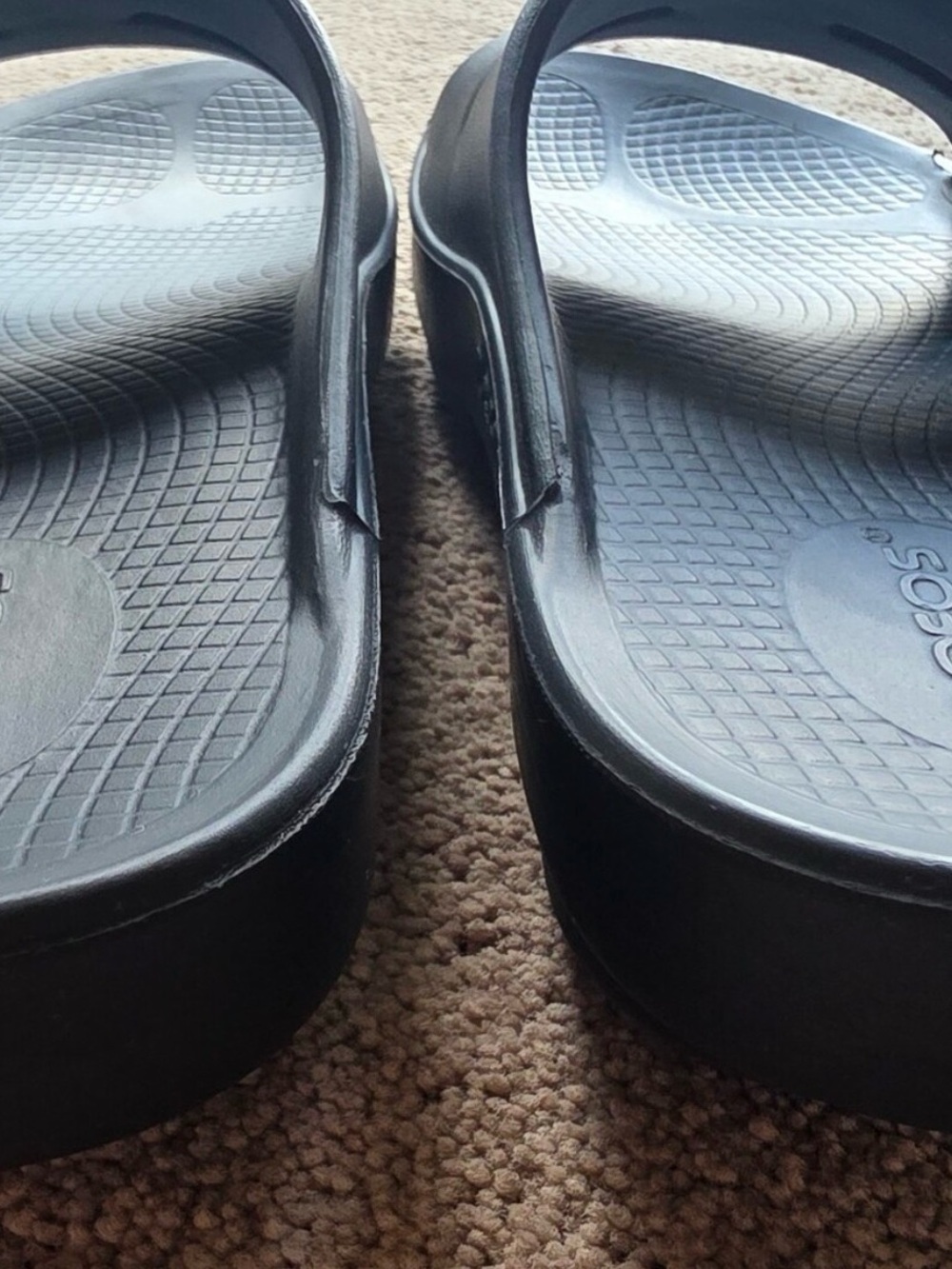 OOFOS Women's OOahh Slide - Black - Picture 6 of 9